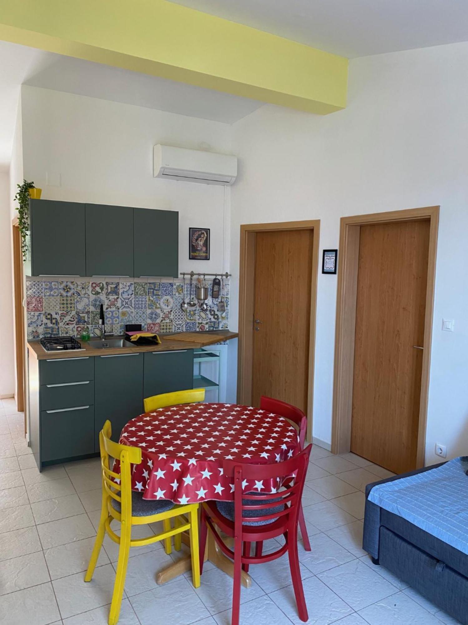 Apartments Lili Baska  Luaran gambar